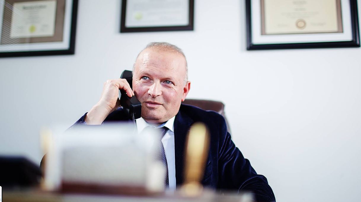 Abogados de Inmigración en Los Ángeles - Paniotto Law