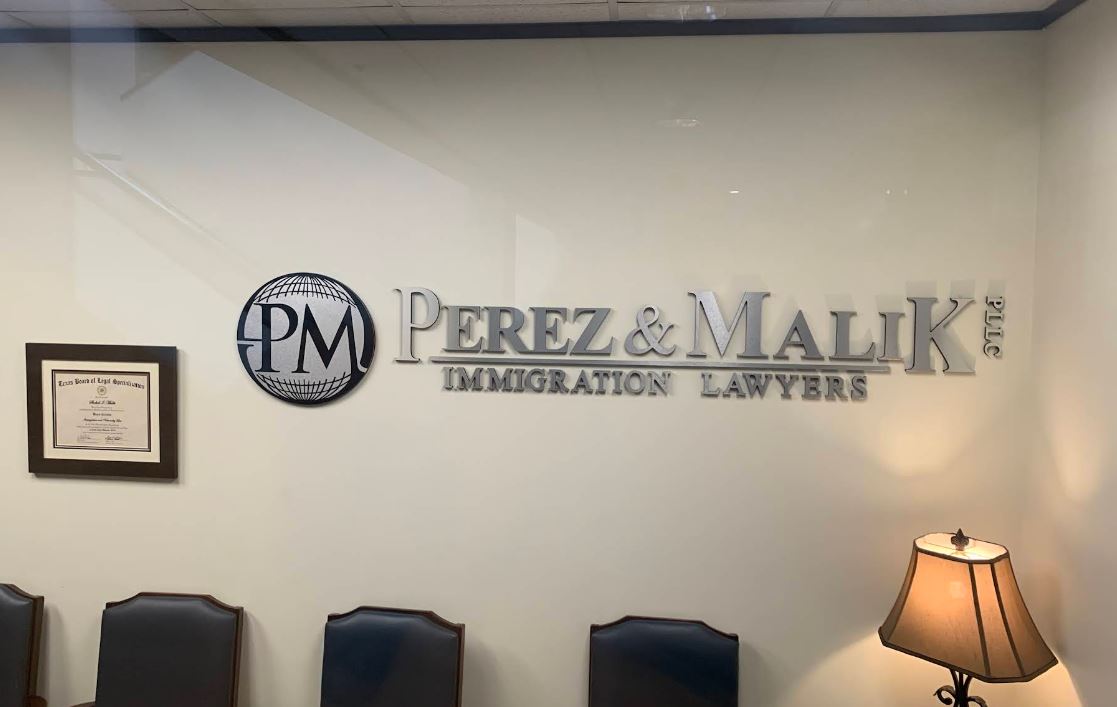 Abogados de inmigracion en San Antonio texas - Perez & Malik, PLLC