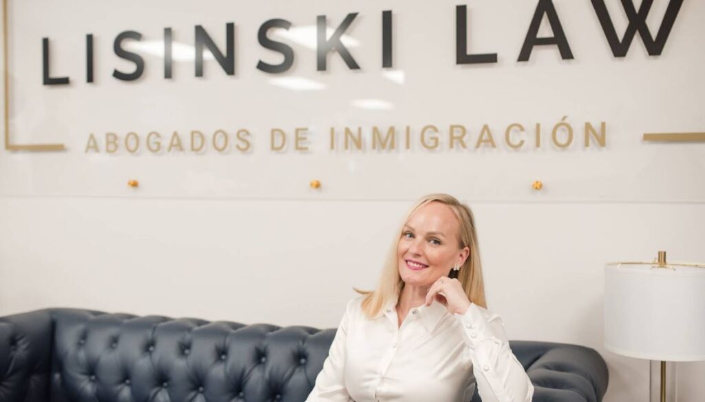 Abogados de inmigracion en Tampa Lisinski Law Firm 1