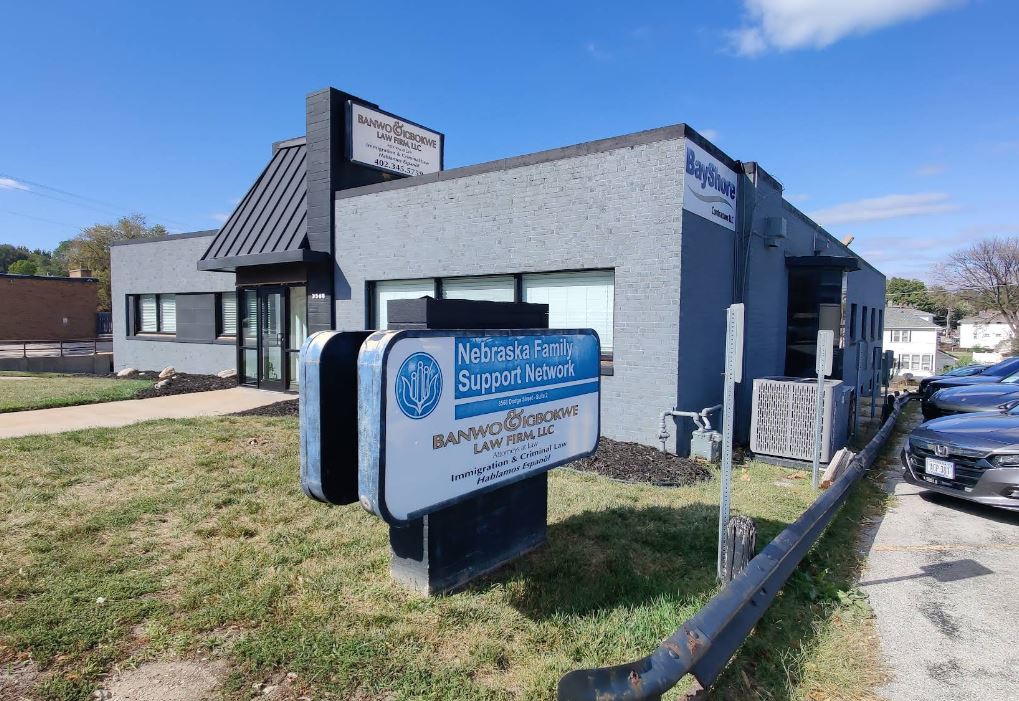 Banwo and Igbokwe Law Firm - abogados de inmigración en Omaha 2